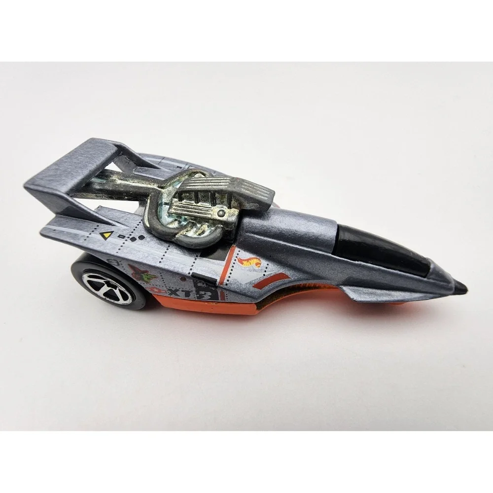 🏁Vintage‎ Hot Wheels 1984 XT-3 Three wheeler in SILVER/ ORANGE
